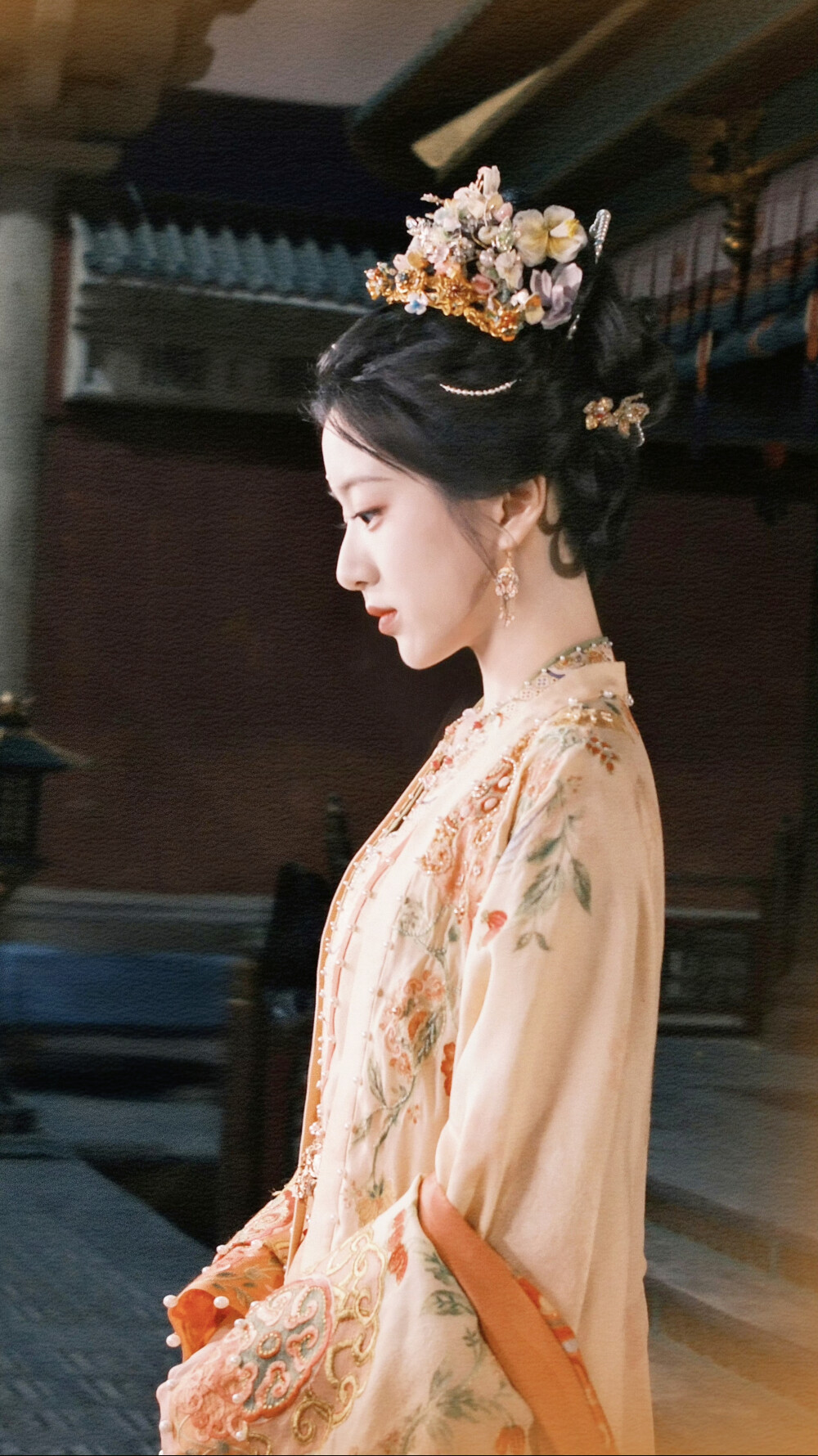 月明千里 李瑶英