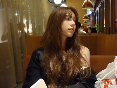 Chanelle Moon 文夏奈尔