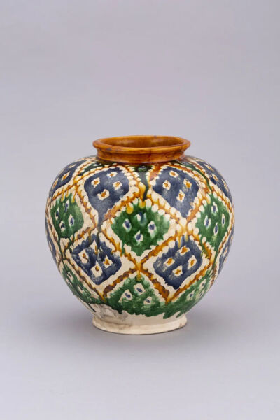 唐代 三彩几何菱形纹罐观复博物馆藏