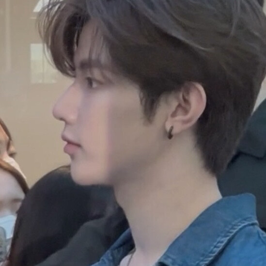 章昊