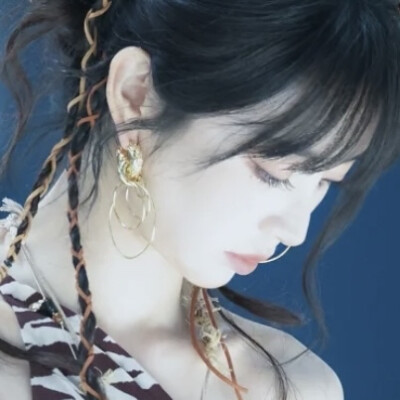 田曦薇