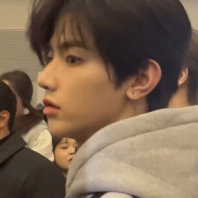 章昊