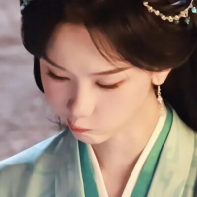 陈都灵