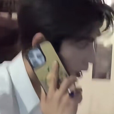张凌赫