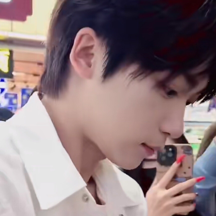 第一张的播放符号去得我好难受