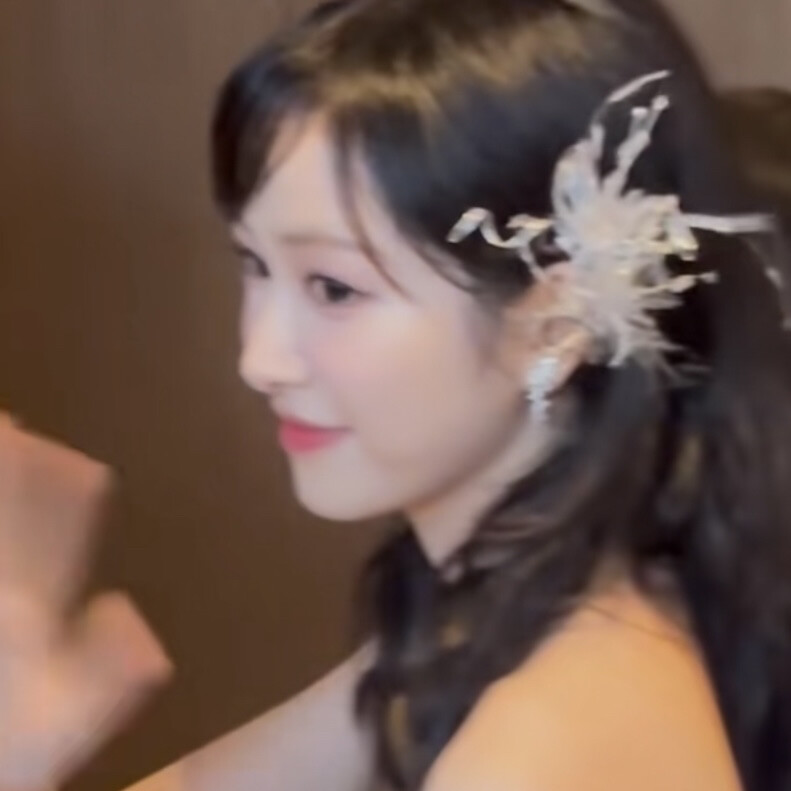 依旧