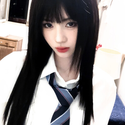 鞠婧祎