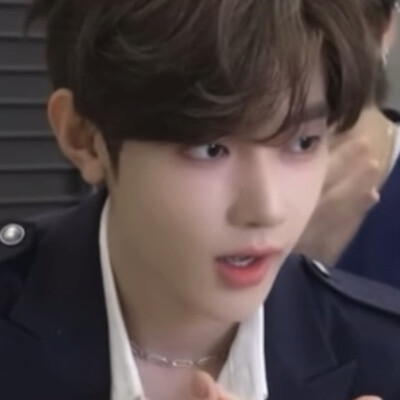 章昊