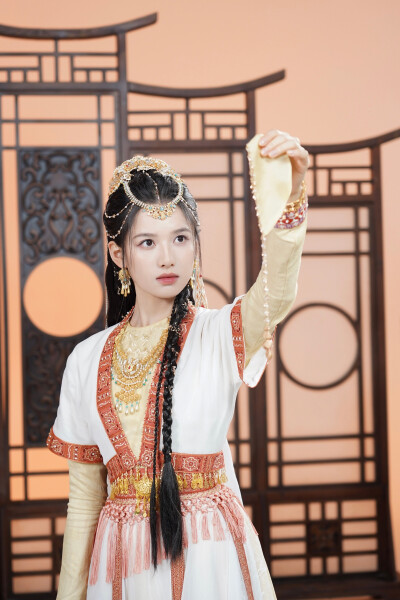 缇兰/紫簪（张婧仪饰）梦花廷