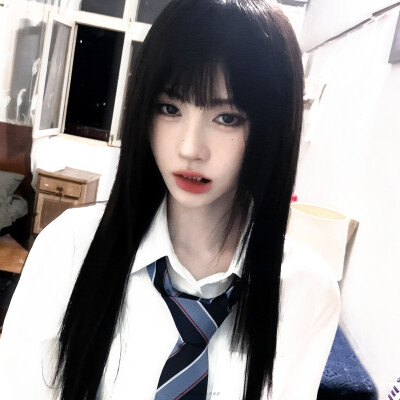 鞠婧祎