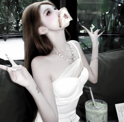 女头