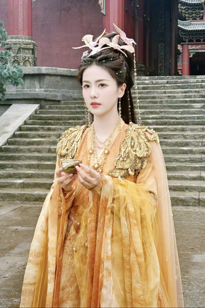 临江仙 花如月