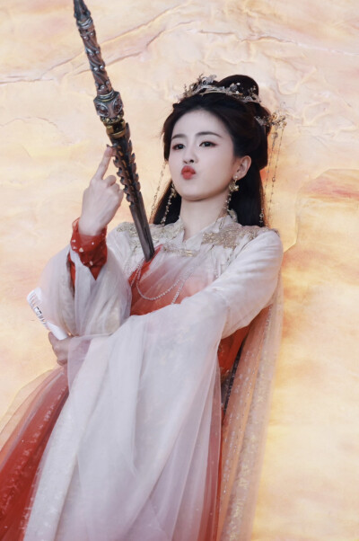 临江仙 花如月