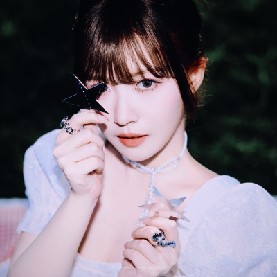 赖美云.