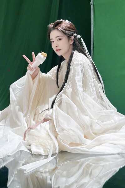 临江仙 花如月