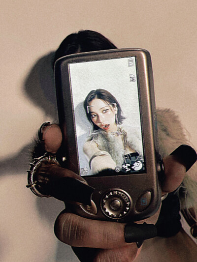 Allumer: 2s le feu情熱眼''4:00.残存蛇女