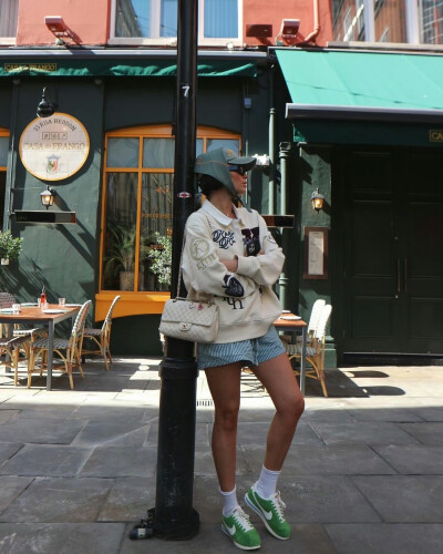 BY爱喝可乐的古娜小姐