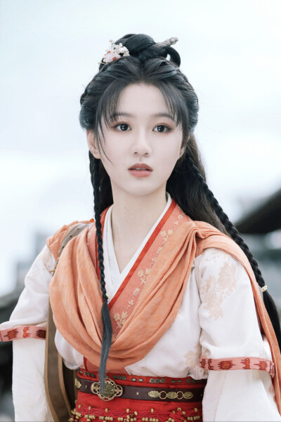 桃花映江山 向清影