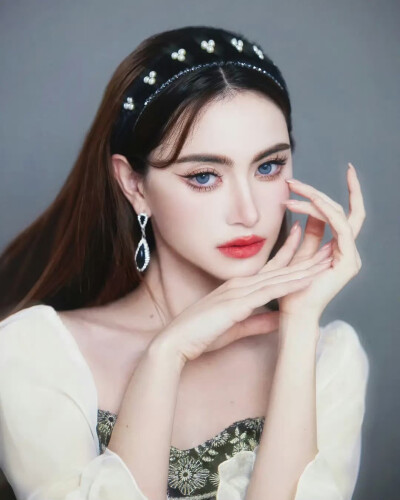 BY爱喝可乐的古娜小姐 泰国 MAI