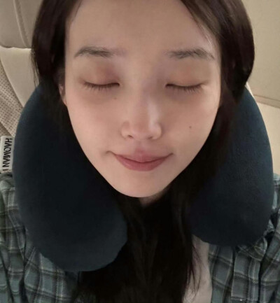 IU