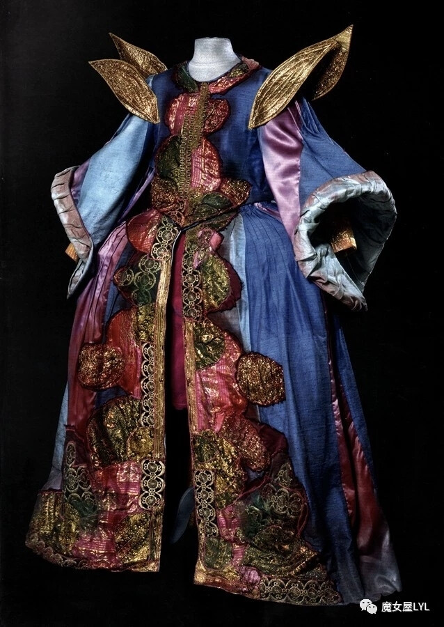 《舞台服饰》电子书完成+新书预告