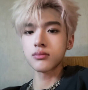 赐我一把斩断过去的剑刃