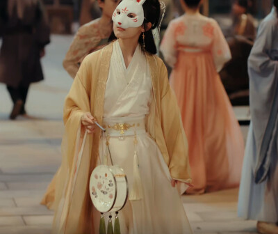 婉婉如梦霄