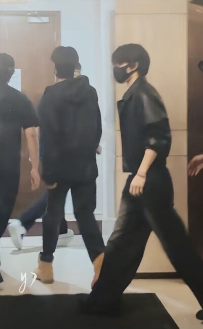 。