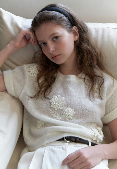 BY爱喝可乐的古娜小姐