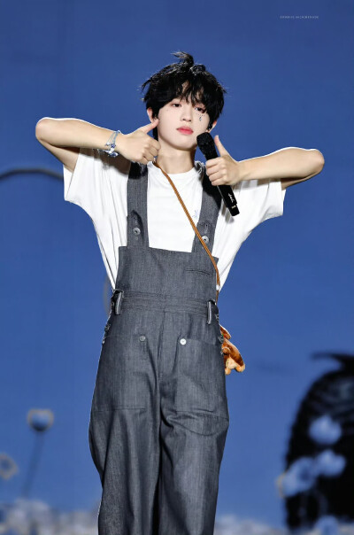 cr.EUNSEUL_
利好