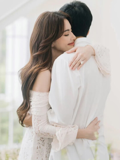 BY爱喝可乐的古娜小姐 泰国 MAI