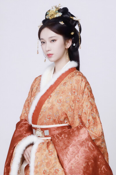 桃花映江山 孟蓁蓁