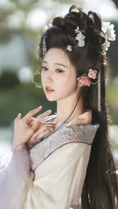 岳雨婷