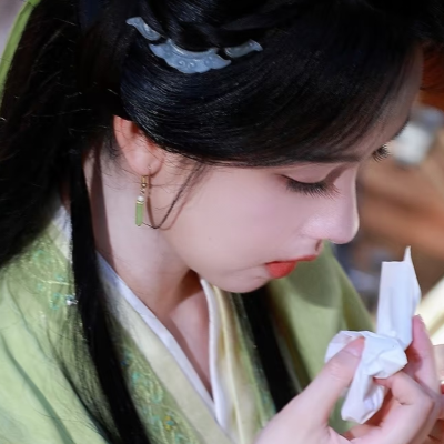 陈都灵