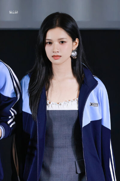 张婧仪