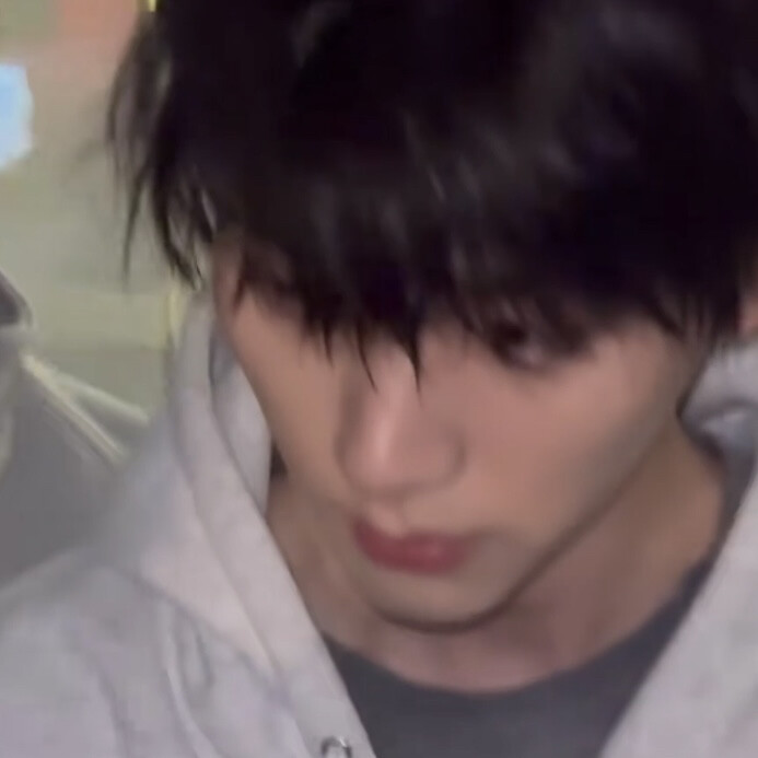 全是为了一个女孩截的……