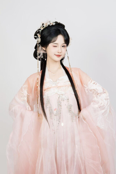 错鸣鸾 孟云窈