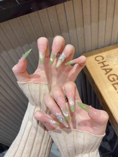 美甲