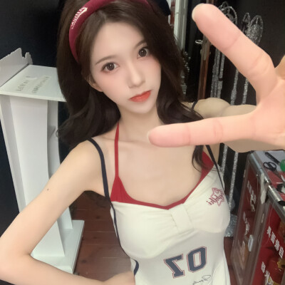 黄楚茵可二改