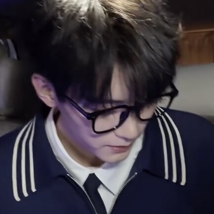 全是为了一个女孩截的……