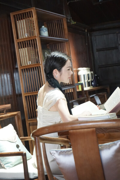 宁波南塘老街，一缕青丝芙清