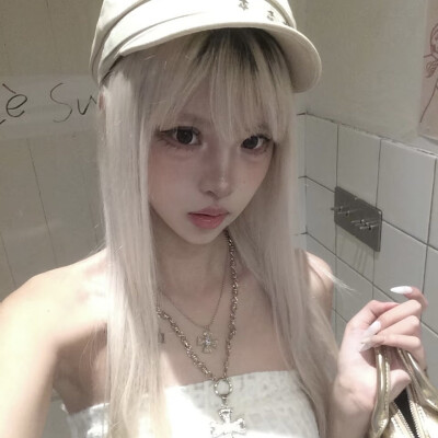 女头