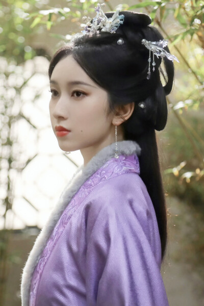 桃花映江山 孟蓁蓁
