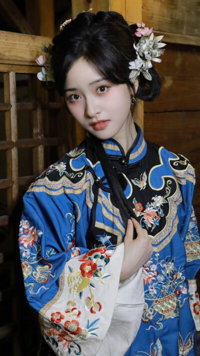 沈月