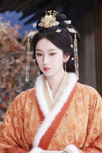 桃花映江山 孟蓁蓁