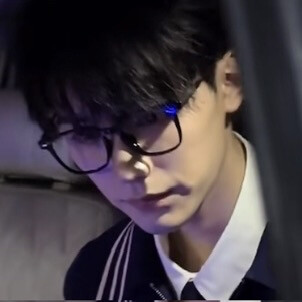 全是为了一个女孩截的……