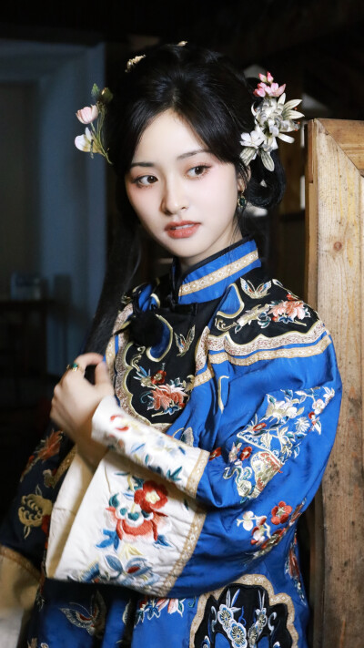 沈月