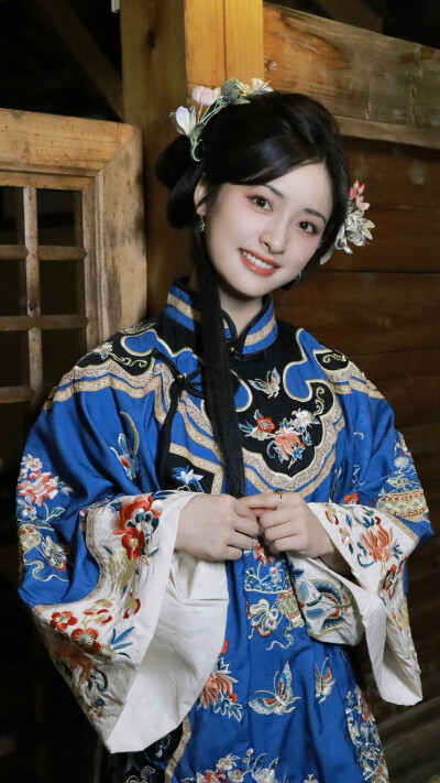 沈月