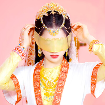 张婧仪