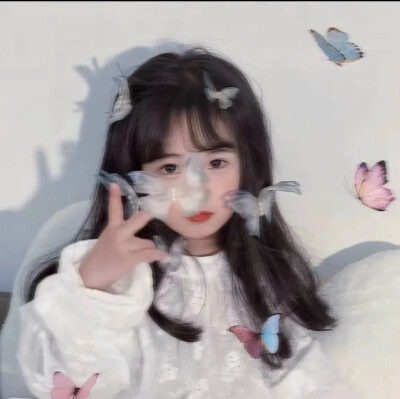 女